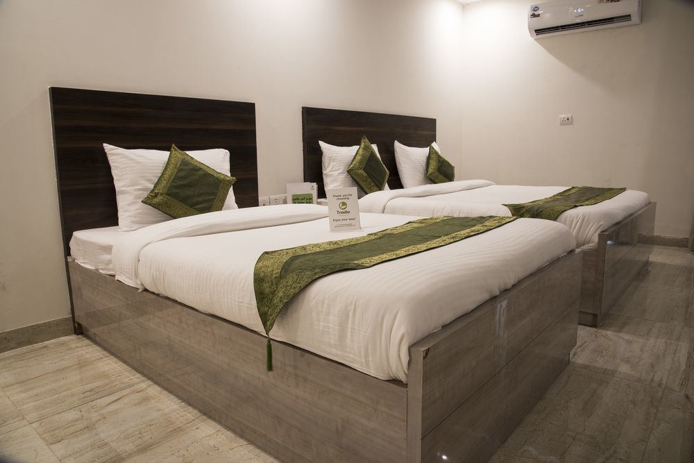 Hotel O Lakshya Нью-Дели Экстерьер фото