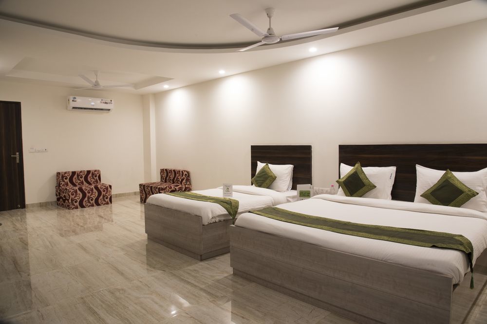 Hotel O Lakshya Нью-Дели Экстерьер фото