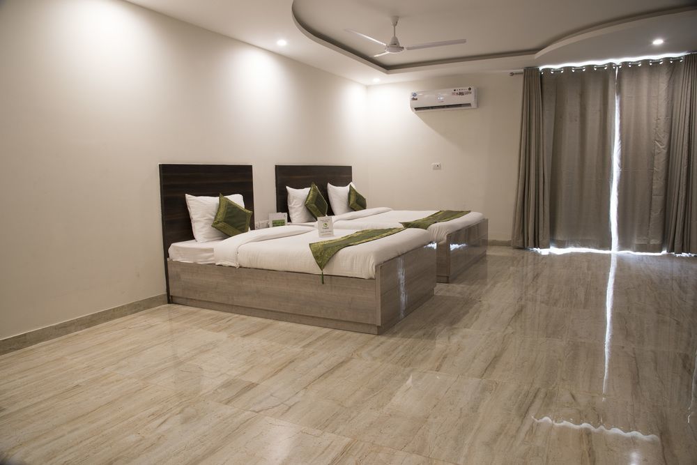 Hotel O Lakshya Нью-Дели Экстерьер фото